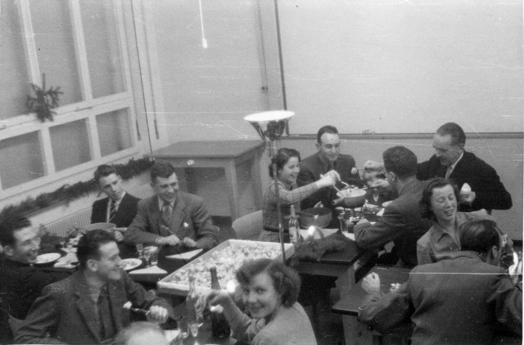 1952_Jan 11_Fondue im BotInst